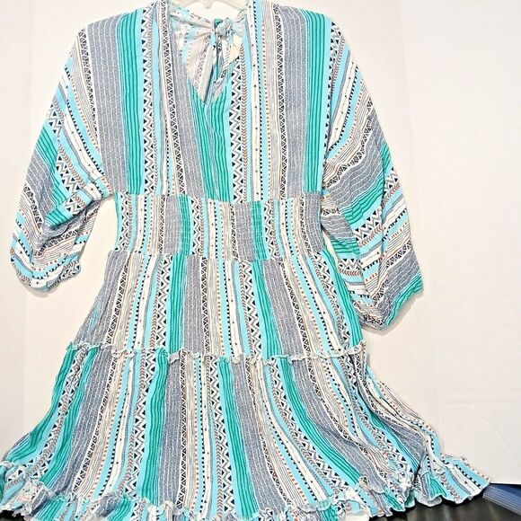 Hyped Unicorn Large Boho Artsy Mini Dress, Chic Layered V-Neck with 3/4 Sleeve - Picture 1 of 11